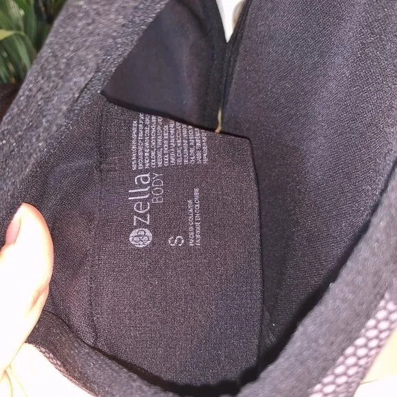 Zella Body Black Multi-Strap Workout Activewear Sports Bra Keyhole Bust Small - Picture 4 of 4